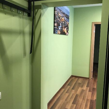 Green And Quiet City Center Apartment Riga Bagian luar foto